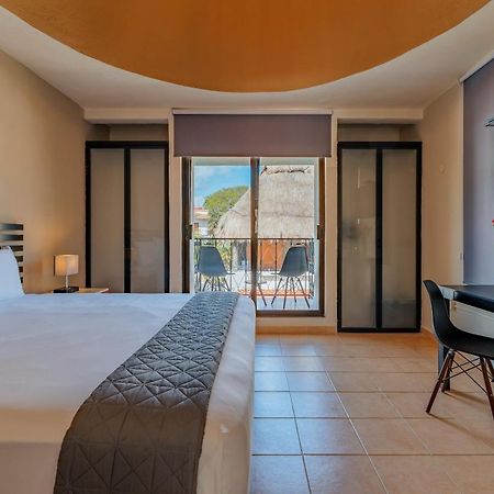 Hotel Brisas 5A Av, Плая дел Кармен Екстериор снимка