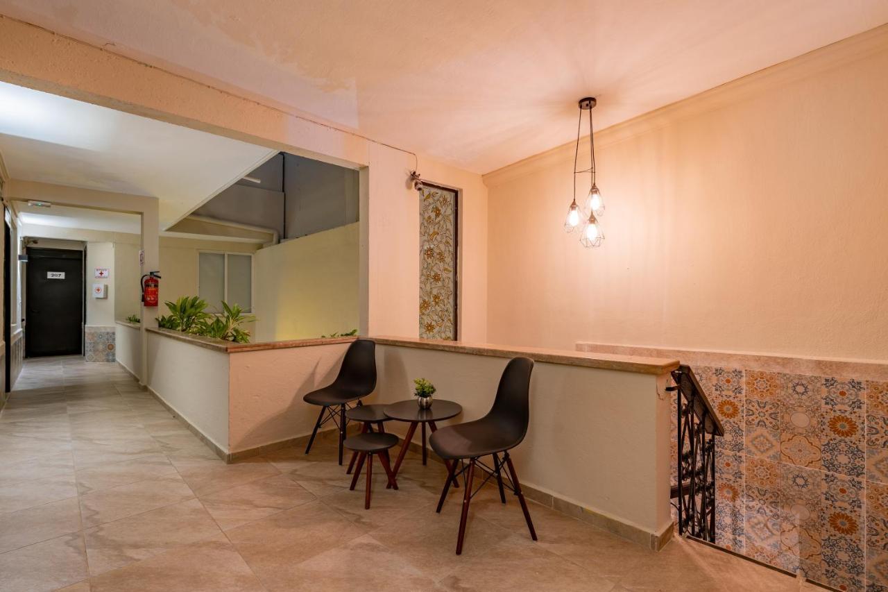 Hotel Brisas 5A Av, Плая дел Кармен Екстериор снимка