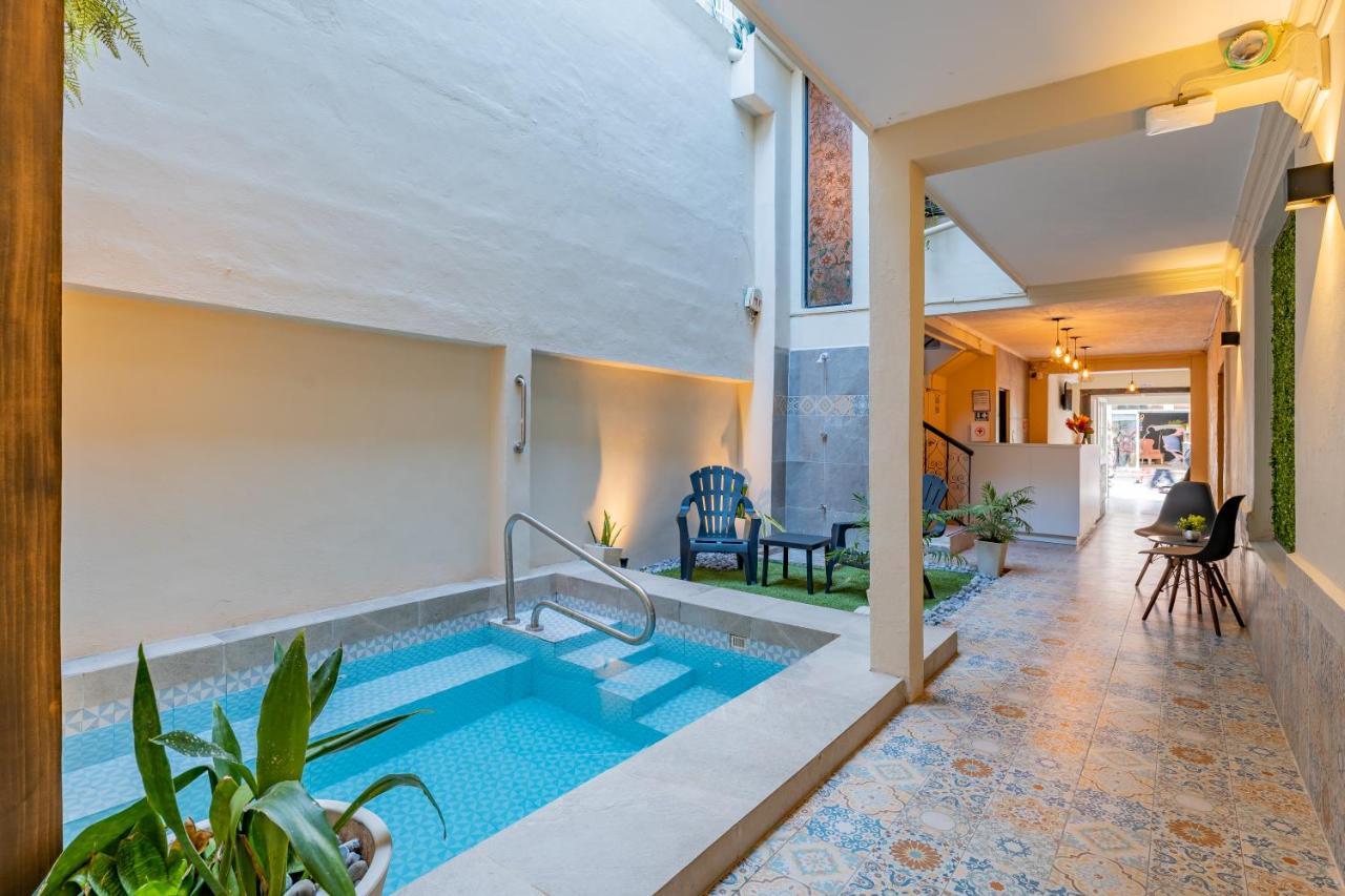 Hotel Brisas 5A Av, Плая дел Кармен Екстериор снимка