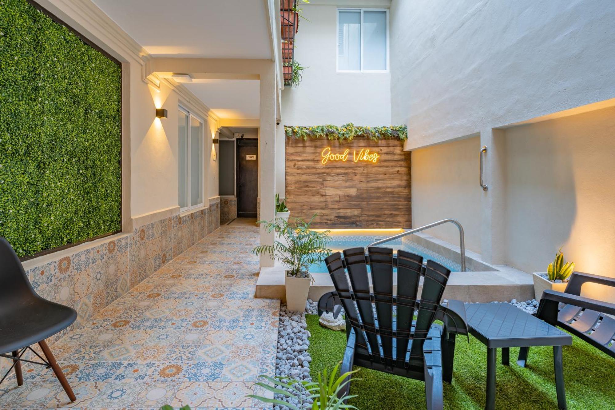 Hotel Brisas 5A Av, Плая дел Кармен Екстериор снимка