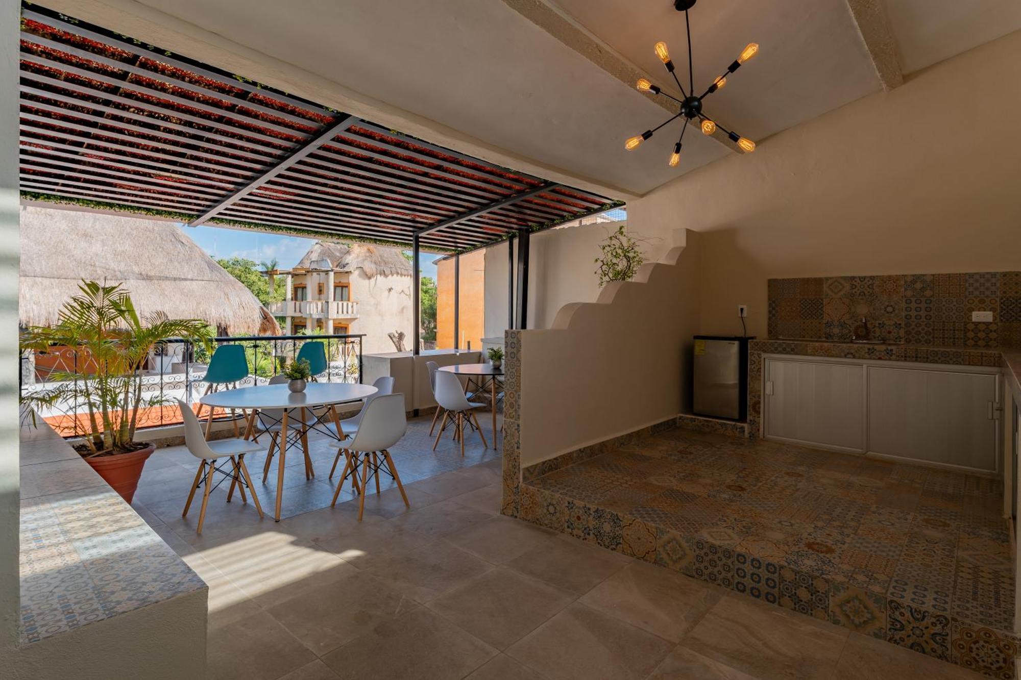 Hotel Brisas 5A Av, Плая дел Кармен Екстериор снимка