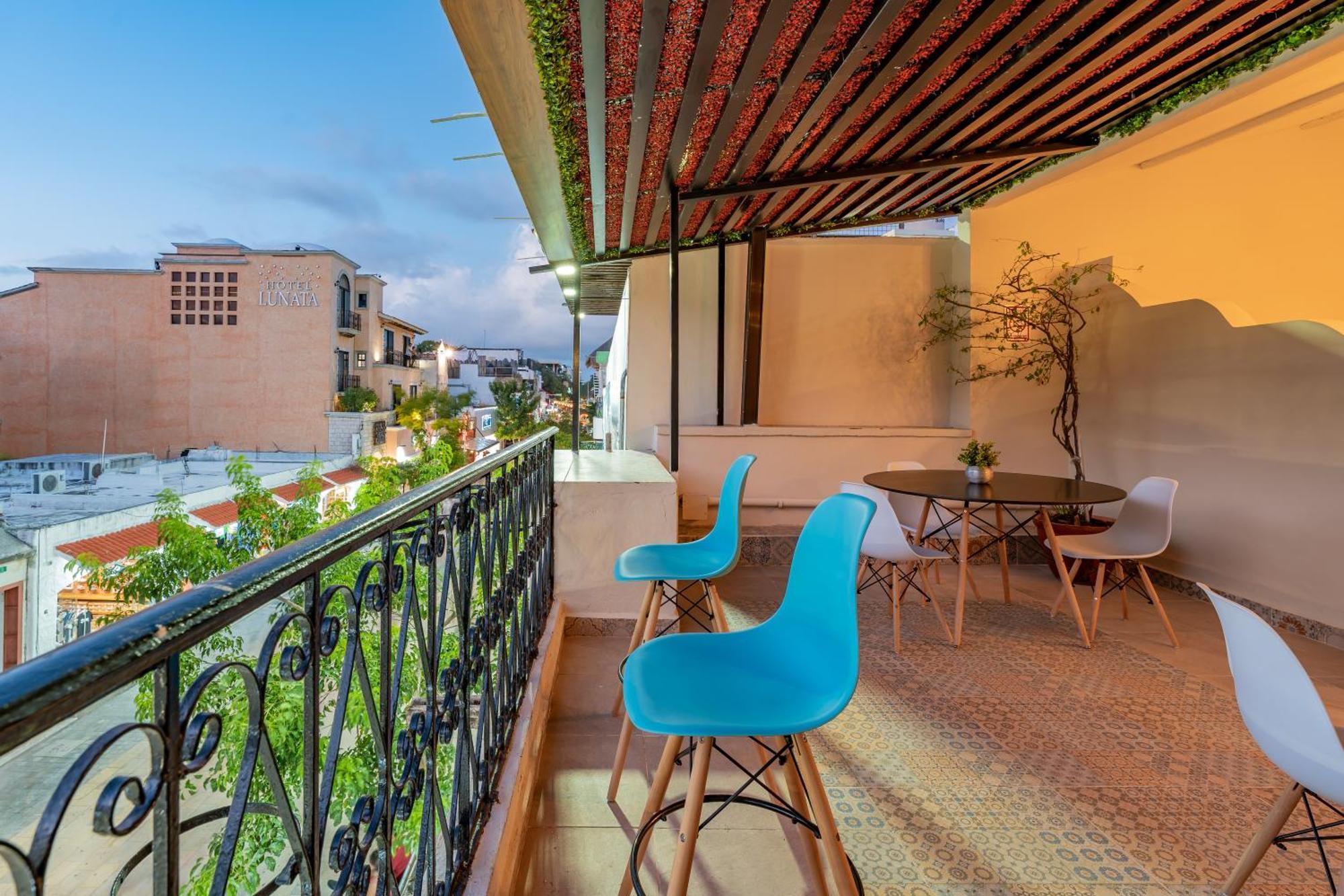 Hotel Brisas 5A Av, Плая дел Кармен Екстериор снимка